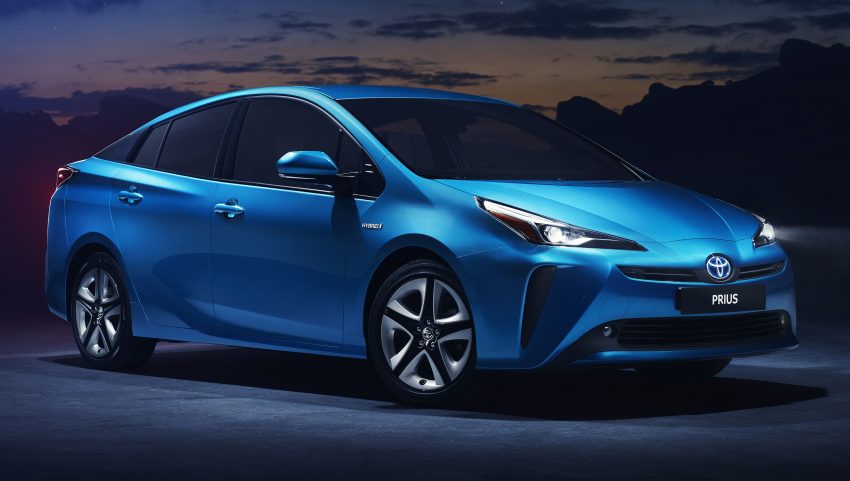 2019 Toyota Prius 小改款官图发布，新电动四轮驱动系统 83696
