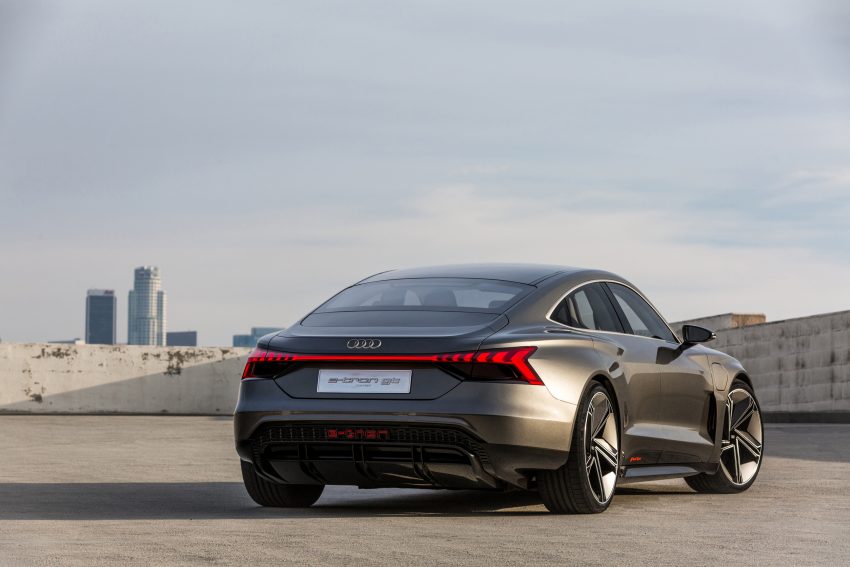 Audi e-tron GT 概念车洛杉矶车展亮相，纯电动582匹马力 83801