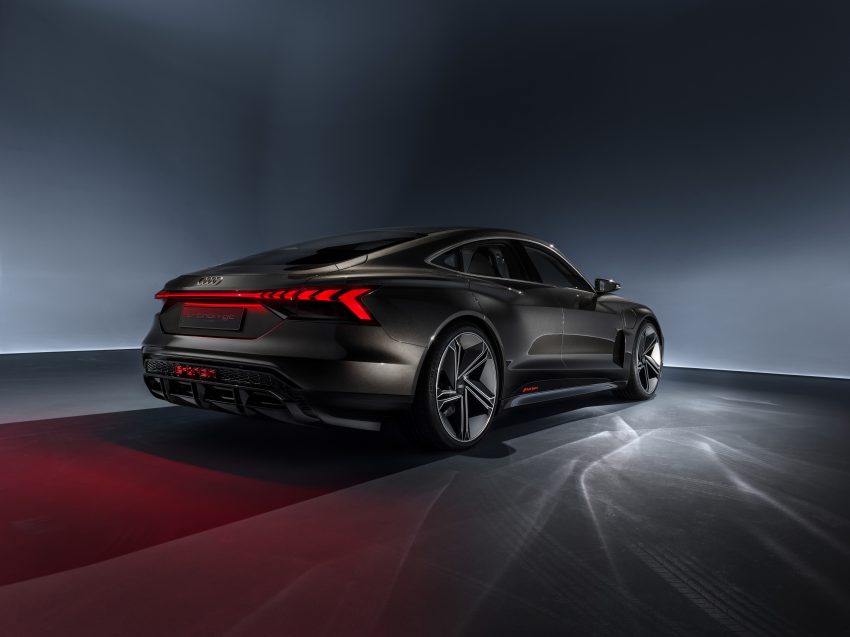 Audi e-tron GT 概念车洛杉矶车展亮相，纯电动582匹马力 83794
