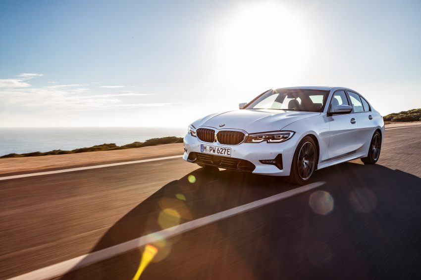 全新 BMW 3系列插电混动版面世，最大马力可达292匹 82037