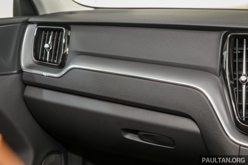 试驾：Volvo XC60，带你细看T8顶配与T5入门版的差异 81970