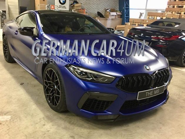 全新 F92 BMW M8 Competition 无伪装实车在海外被捕获