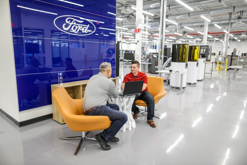 Ford 在美国设立新先进生产中心，拥有多种先进技术设备，采用 3D 打印技术生产 Shelby Mustang GT500 部件 84482