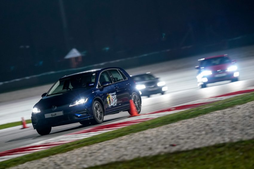 在雪邦赛道体验 Volkswagen Golf GTI 的动力和操控表现 85801