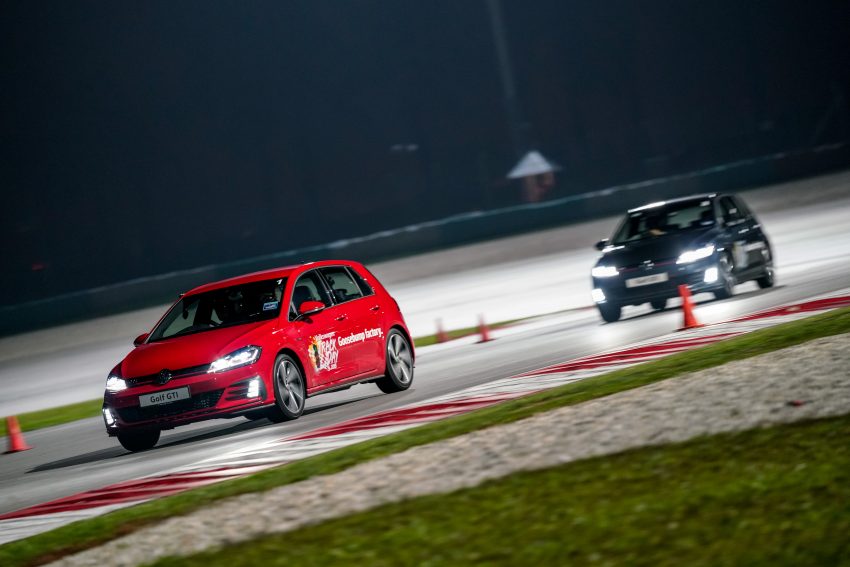 在雪邦赛道体验 Volkswagen Golf GTI 的动力和操控表现 85802