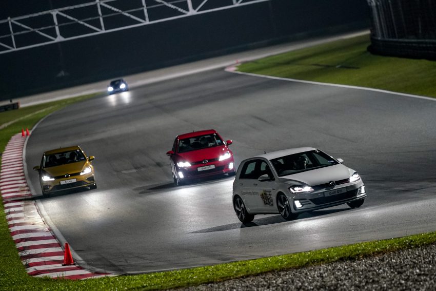 在雪邦赛道体验 Volkswagen Golf GTI 的动力和操控表现 85824