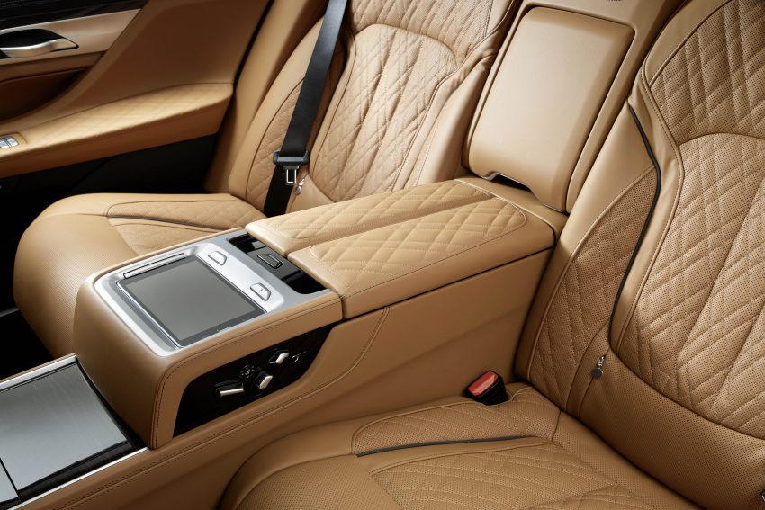 老板们的霸气座驾！小改款 G11 / G12 BMW 7 Series 于上海全球首发，升级插电式混动系统、新V8双涡轮增压引擎 86570