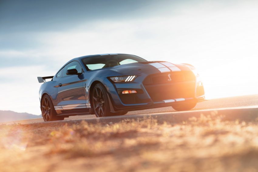 全新 2020 Ford Mustang Shelby GT500 正式于北美车展亮相，搭载5.2升V8机械增压引擎，突破700匹最大马力！ 86327