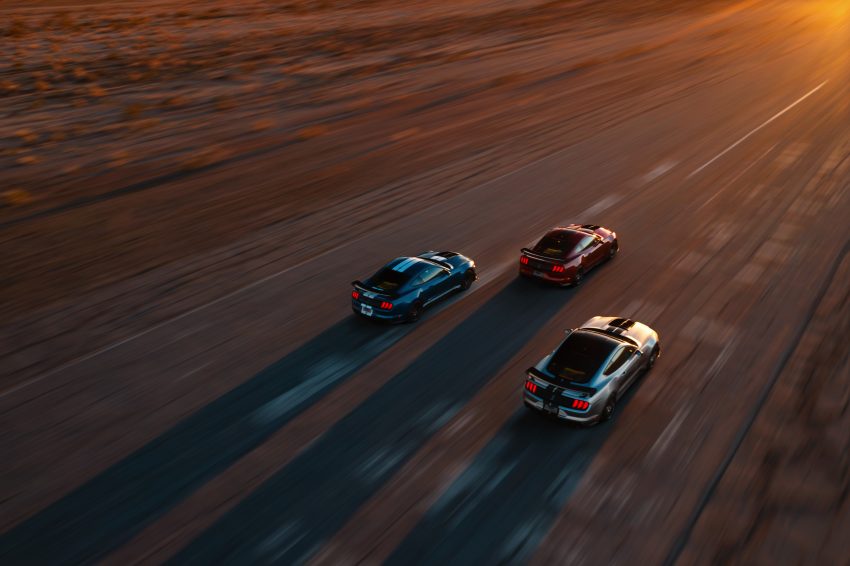 全新 2020 Ford Mustang Shelby GT500 正式于北美车展亮相，搭载5.2升V8机械增压引擎，突破700匹最大马力！ 86343