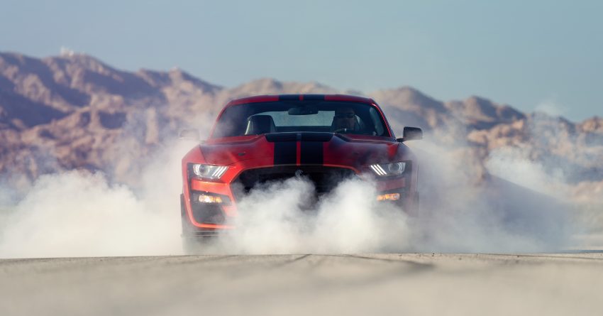 全新 2020 Ford Mustang Shelby GT500 正式于北美车展亮相，搭载5.2升V8机械增压引擎，突破700匹最大马力！ 86348