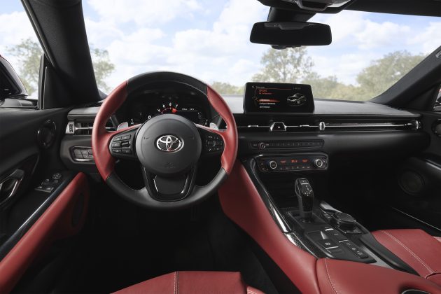 全球首辆量产 Toyota Supra A90 在美国正式交车给车主