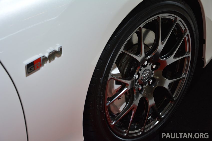 Toyota Mark X GRMN 于东京改装展亮相！3.5升V6自然进气引擎搭配六速手排变速箱，318匹马力！限量350辆发售 85883
