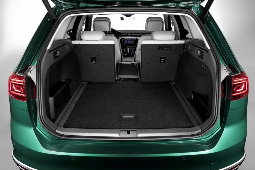欧规版 B8 Volkswagen Passat 小改款官图发布，导入品牌首见达 Level 2 自驾评级的 IQ.Drive 驾驶辅助系统 87379
