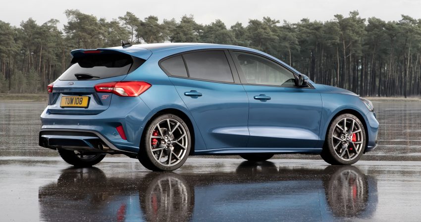 2019 Ford Focus ST Mk4 官图发布，提供汽柴油两种动力，2.3双涡流涡轮增压引擎最大输出达276 hp／430 Nm 88373