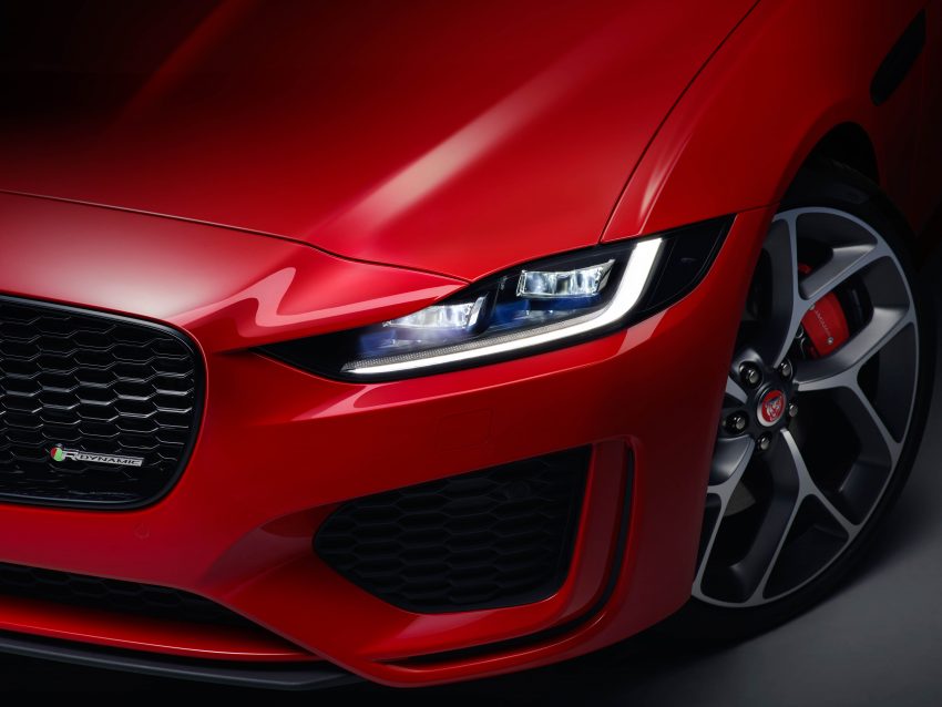 Jaguar XE 小改款发布，新引擎、外型设计再进化 89059