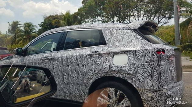 左驾版吉利缤越现身大马路测，Proton X50 推出在即？