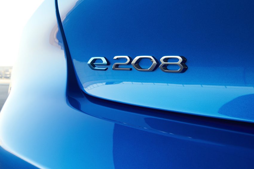 全新 Peugeot 208 细节与官图公布，将会有纯电动版本 88880