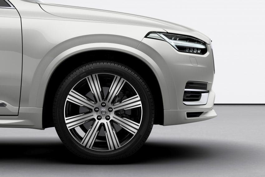Volvo XC90 小改款全球首发，搭载 KERS 煞车回充技术 88708