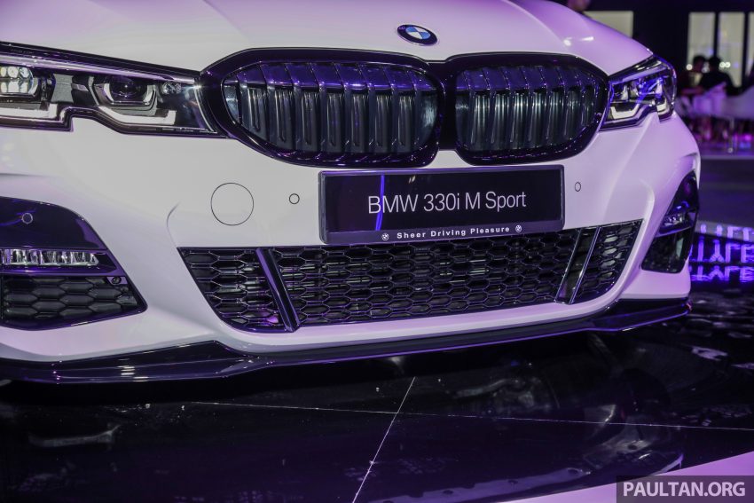 BMW 330i 专属 M Performance 原厂套件，让外型更加分 92002