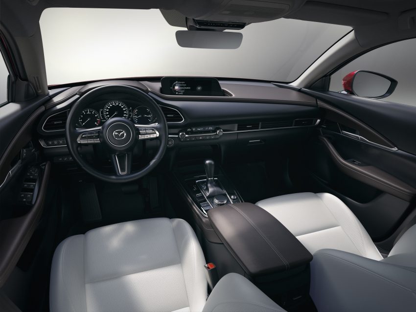 Mazda CX-30 日内瓦车展首发，定位于CX-3与CX-5之间 89725