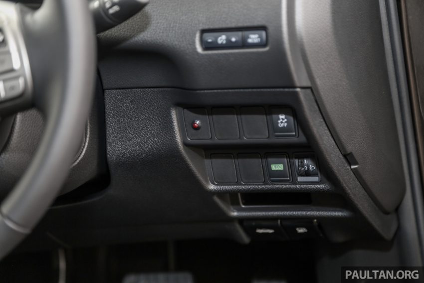 图集：T32 Nissan X-Trail，2019年小改款前后实车对比 90476