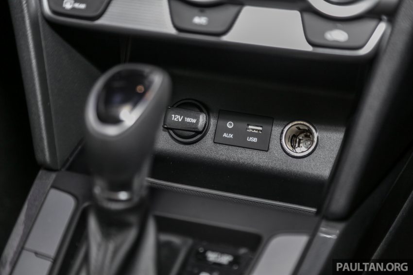 Hyundai Elantra 小改款本地开售，只有2.0L一个等级 93560