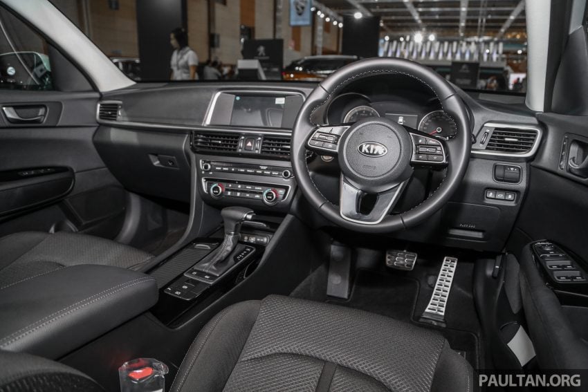 Kia Optima 2.0 EX 亮相大马车展，入门版售价14万令吉 93023