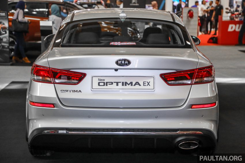 Kia Optima 2.0 EX 亮相大马车展，入门版售价14万令吉 93001