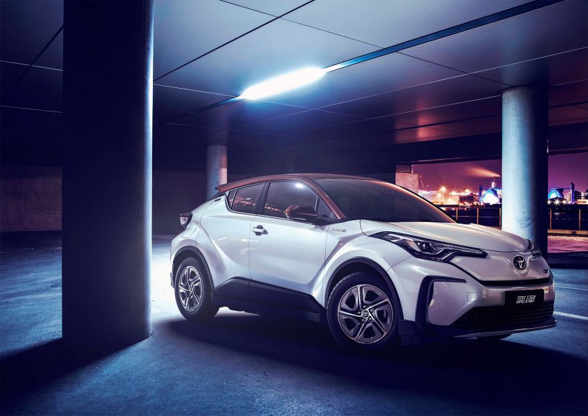 纯电版 Toyota C-HR 中国面世，两种车型明年正式开售 93342