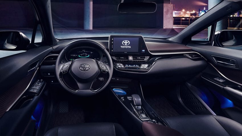 纯电版 Toyota C-HR 中国面世，两种车型明年正式开售 93343
