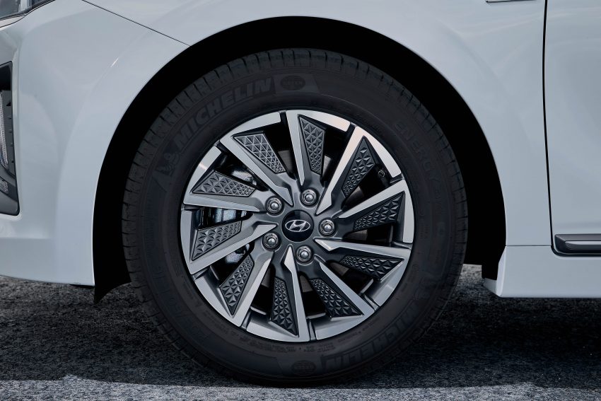 原厂公布 Hyundai Ioniq 小改款细节，依然维持三种版本 94559