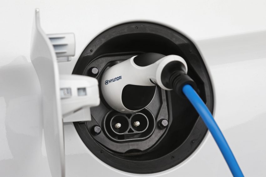 原厂公布 Hyundai Ioniq 小改款细节，依然维持三种版本 94560