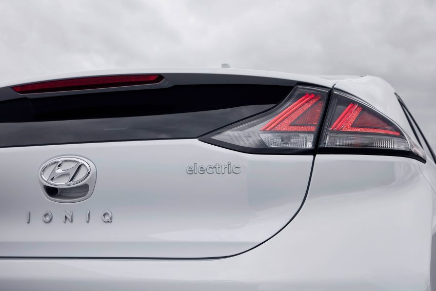 原厂公布 Hyundai Ioniq 小改款细节，依然维持三种版本 94561