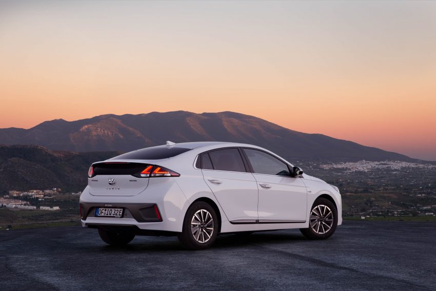 原厂公布 Hyundai Ioniq 小改款细节，依然维持三种版本 94546