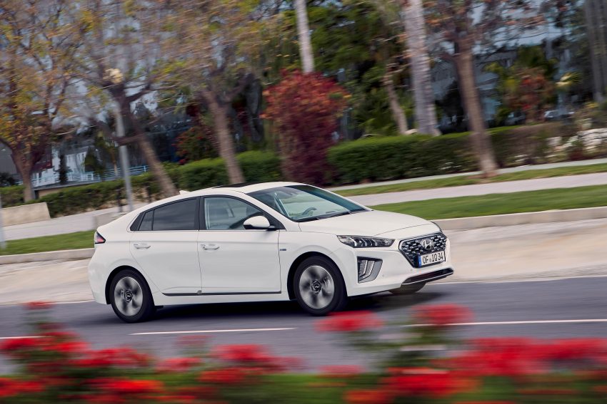 原厂公布 Hyundai Ioniq 小改款细节，依然维持三种版本 94508