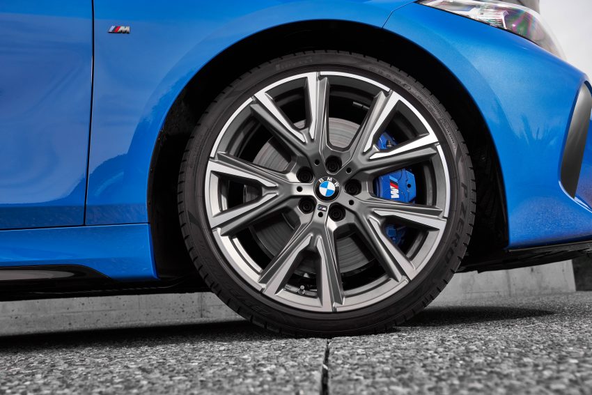 全新 F40 BMW 1系列全球首发，改用前轮驱动配置 96012