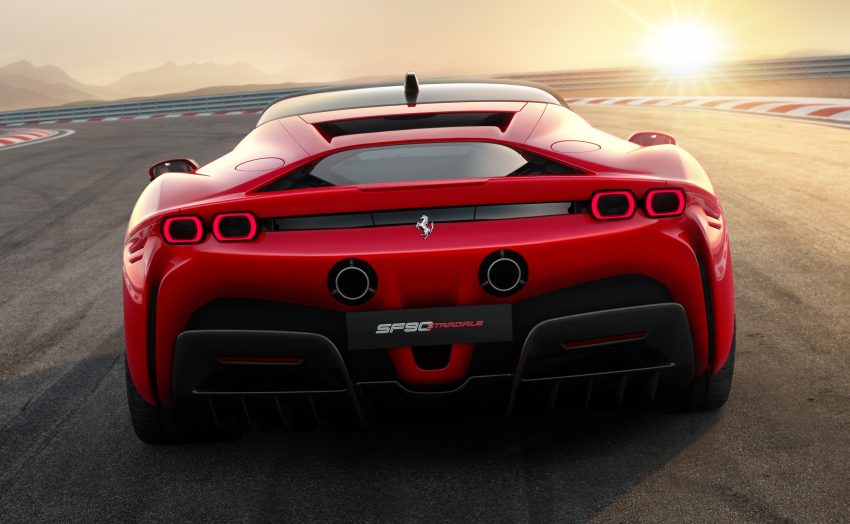 法拉利首款插电混动超跑诞生！Ferrari SF90 Stradale － 3.9升V8引擎＋三具电动马达，1,000匹马力，2.5秒破百！ 96687