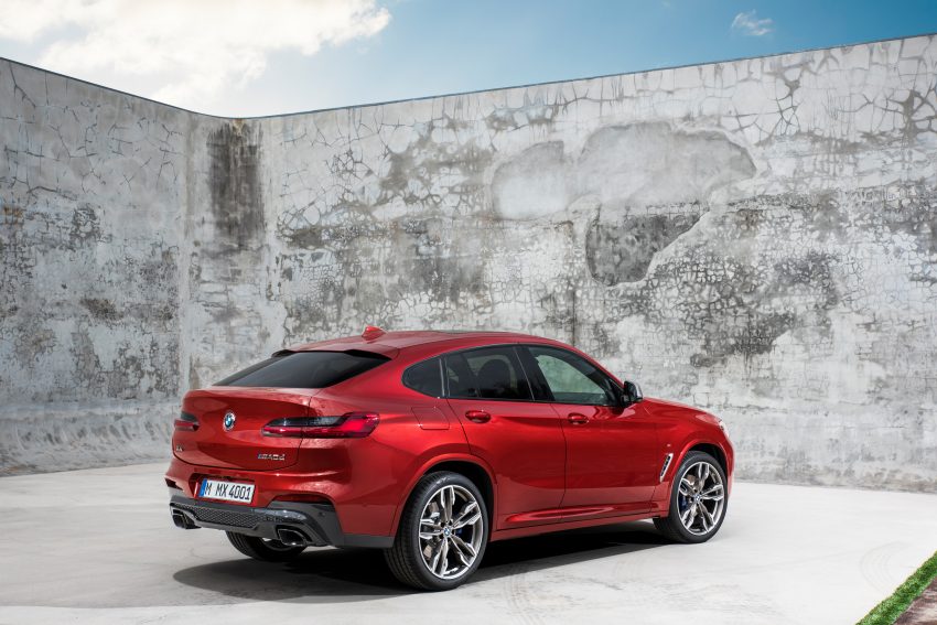 全新 BMW X5 与 X4 无伪装现身陈列室, 暗示本地发布在即 95866