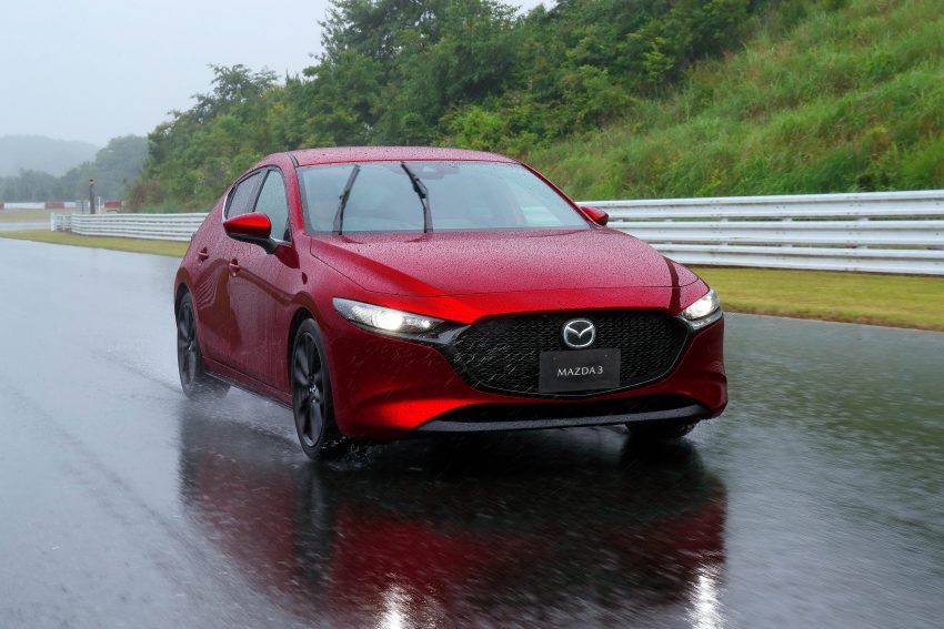 第四代 Mazda 3 各项规格与特点逐一看，为何改用扭力梁？新车安全性有何改进？SkyActiv-X 引擎为何不来马？ 98259