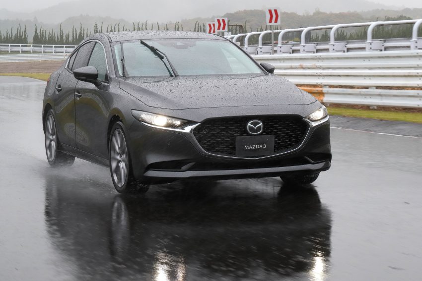 第四代 Mazda 3 各项规格与特点逐一看，为何改用扭力梁？新车安全性有何改进？SkyActiv-X 引擎为何不来马？ 98260