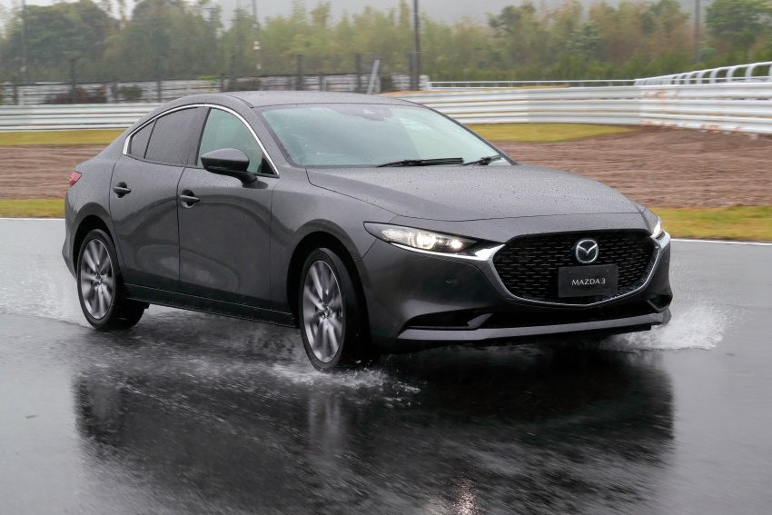 第四代 Mazda 3 各项规格与特点逐一看，为何改用扭力梁？新车安全性有何改进？SkyActiv-X 引擎为何不来马？ 98262