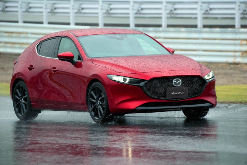 第四代 Mazda 3 各项规格与特点逐一看，为何改用扭力梁？新车安全性有何改进？SkyActiv-X 引擎为何不来马？ 98246