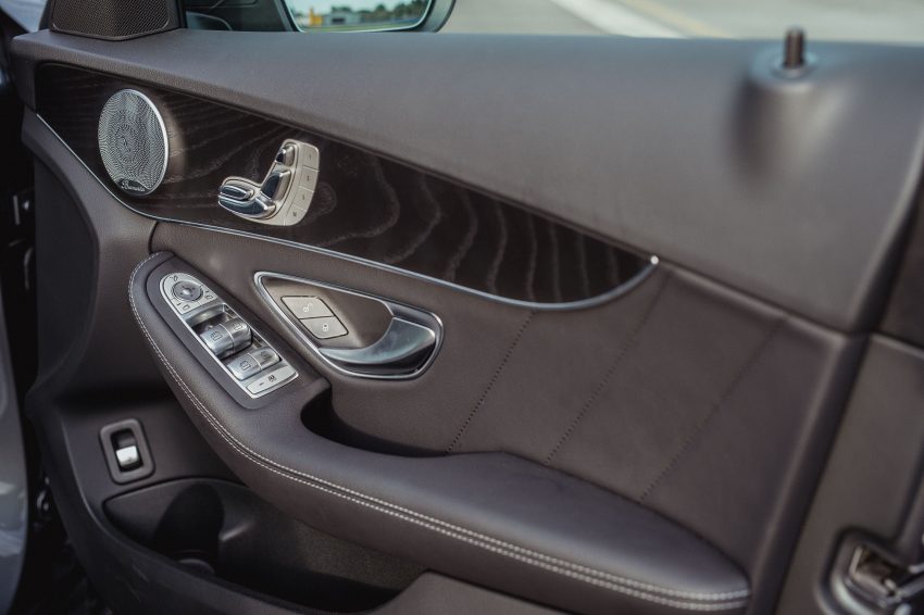 发布在即，插电混动版 Mercedes-Benz C300e 本地亮相 97865