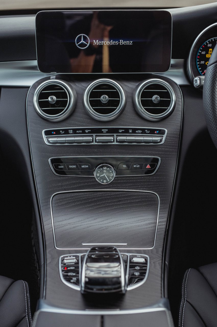 发布在即，插电混动版 Mercedes-Benz C300e 本地亮相 97879