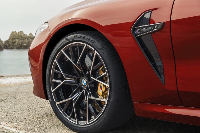 BMW M8 全球首发，双门Coupe与敞篷版两种车型选择 97386