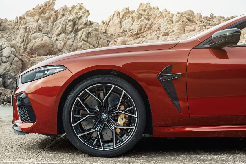 BMW M8 全球首发，双门Coupe与敞篷版两种车型选择 97387
