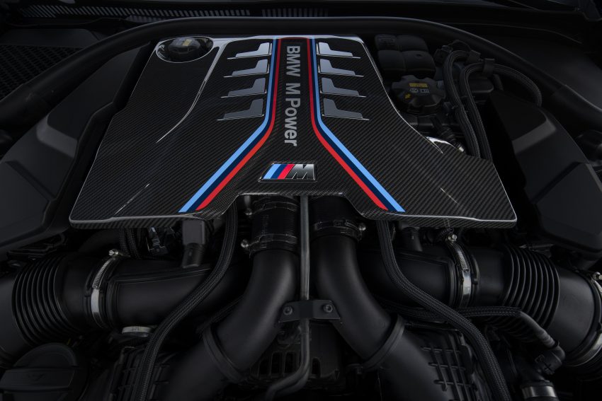 BMW M8 全球首发，双门Coupe与敞篷版两种车型选择 97448