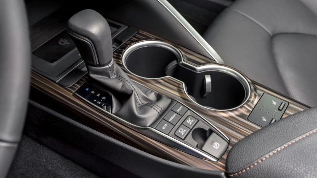 Toyota 宣布明年开始全部新车安装引擎自动熄灭系统