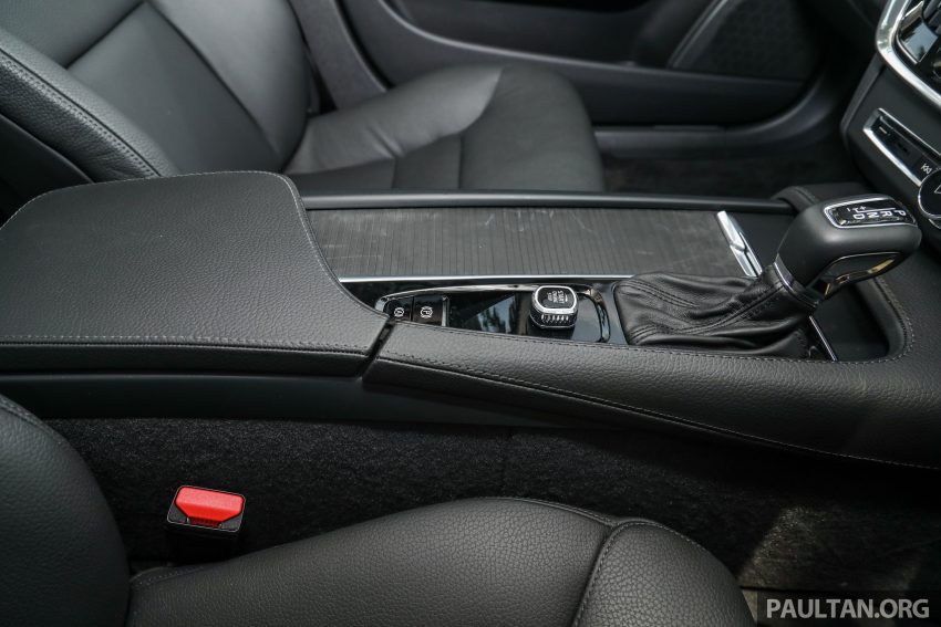 新车试驾: Volvo S90 T5 Momentum, 谁说入门就是阳春? 98060