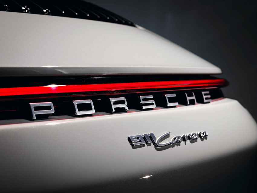 992 Porsche 911 Carrera 入门版车型发布，两种车型选择 102283